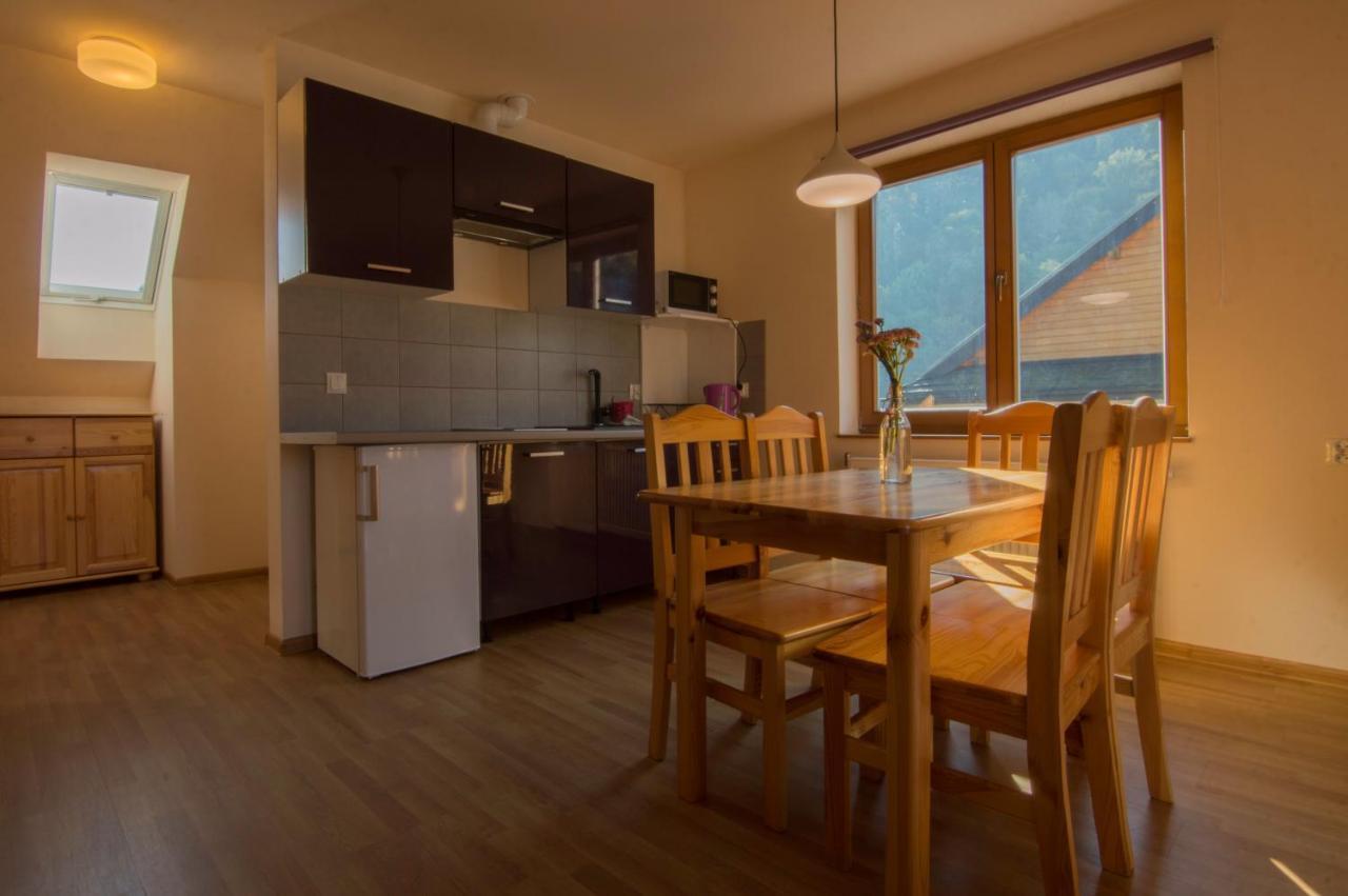 Sno Apartments Щирк Экстерьер фото